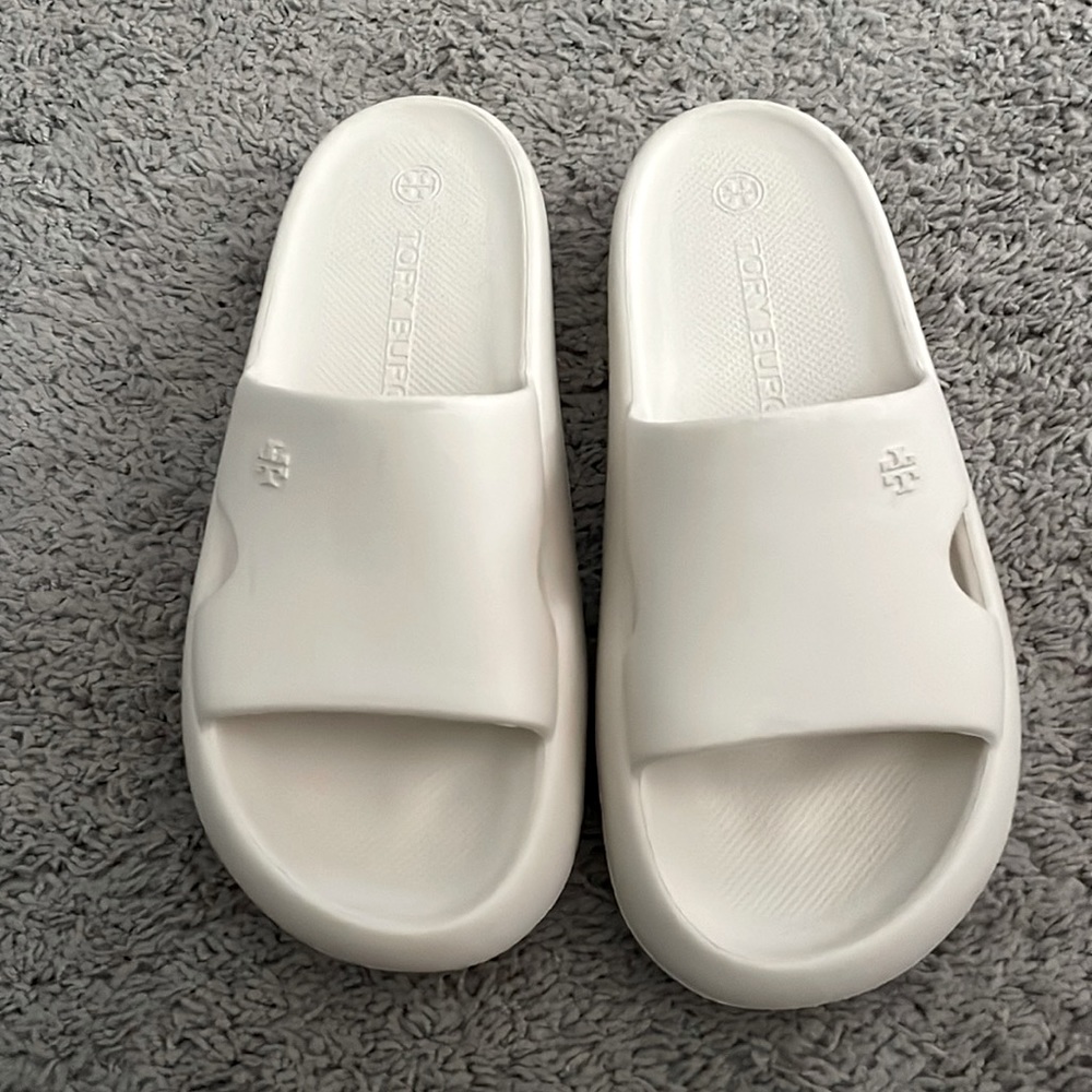 Tory Burch shower slide NWOT size 10